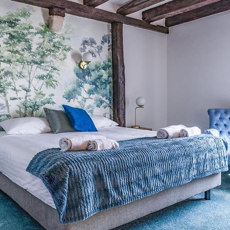 The Originals Boutique, Hotel Le George , لوش المظهر الخارجي الصورة