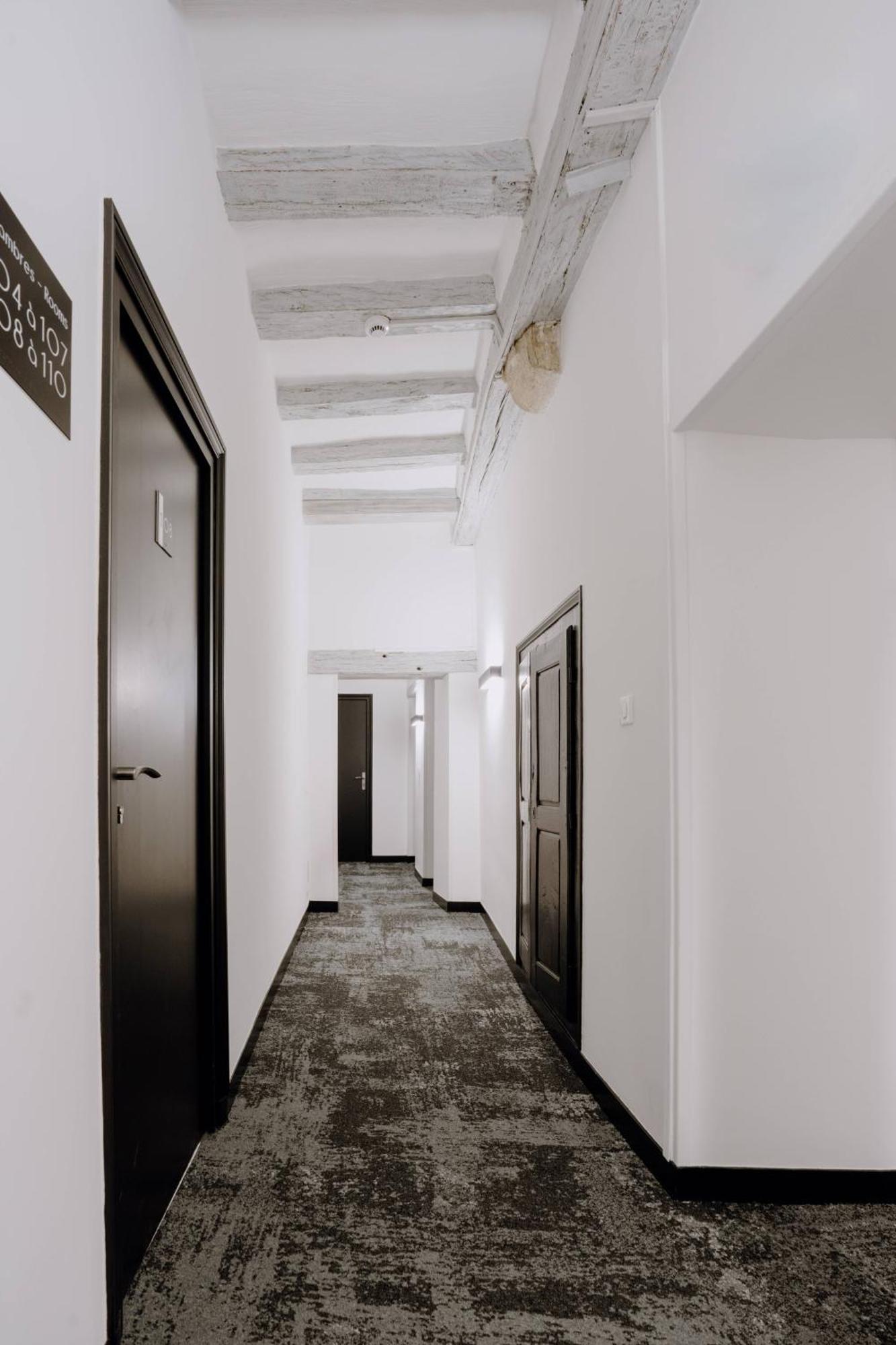 The Originals Boutique, Hotel Le George , لوش المظهر الخارجي الصورة